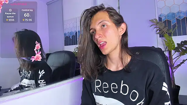 Feniix   online show from 01/31/25, 03:41