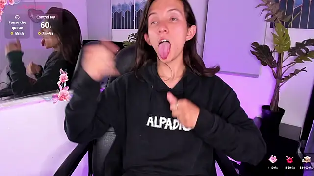 Feniix   online show from 02/05/25, 03:45