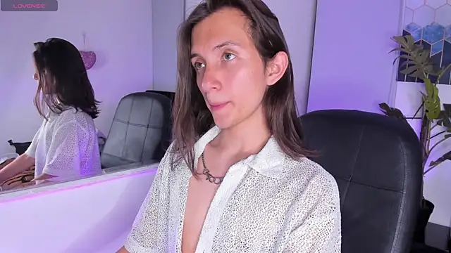 Feniix   online show from 02/09/25, 03:22