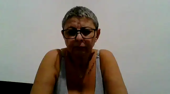 roseblak42 online show from 02/04/25, 05:45