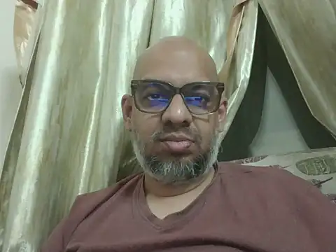 Snapshot of horsepower8283 chatting on 02/15/26, 03:53 horsepower8283 online show from 02/15/26, 03:53