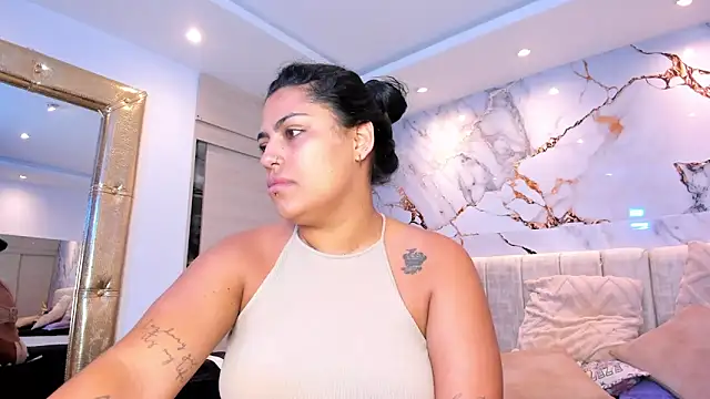 kiana cream online show from 03/02/26, 11:17