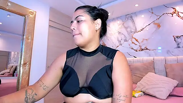 kiana cream online show from 03/14/26, 11:48