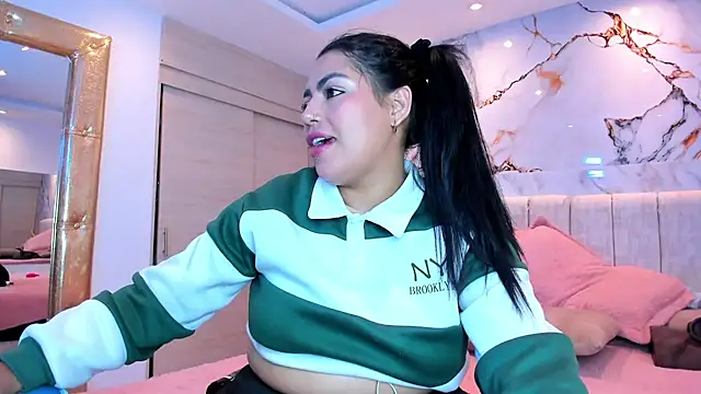 kiana cream online show from 03/20/26, 02:38