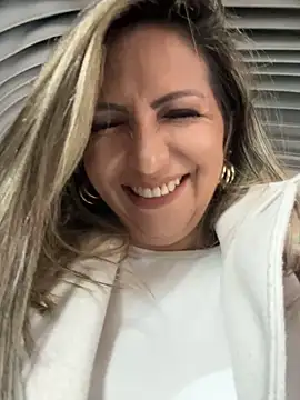  Abril-Office1 online show from 12/27/24, 03:26