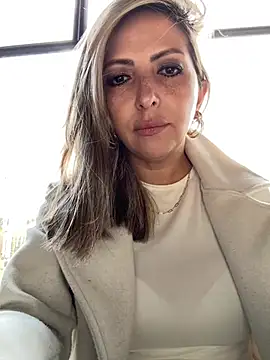  Abril-Office1 online show from 01/31/25, 01:02