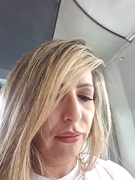  Abril-Office1 online show from 03/20/25, 03:47