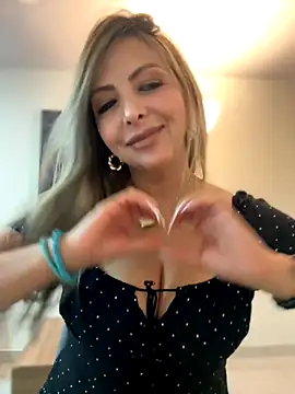  Abril-Office1 online show from 11/10/25, 01:10