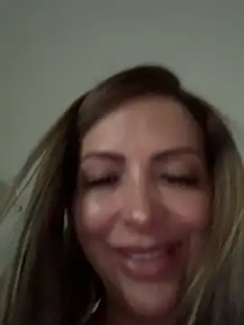  Abril-Office1 online show from 04/09/26, 04:45