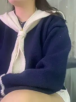 Ruby bear online show from 01/08/25, 01:41