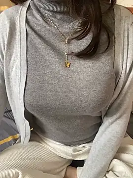 Ruby bear online show from 02/10/25, 03:46