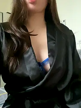 Ruby bear online show from 11/04/25, 04:33