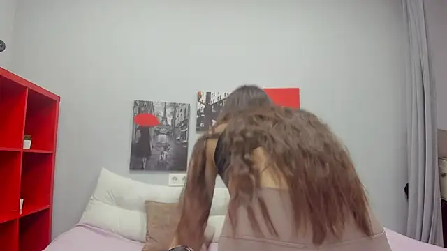 Snapshot of Tiny_JuJu chatting on 11/06/25, 01:17 Tiny JuJu online show from 11/06/25, 01:17