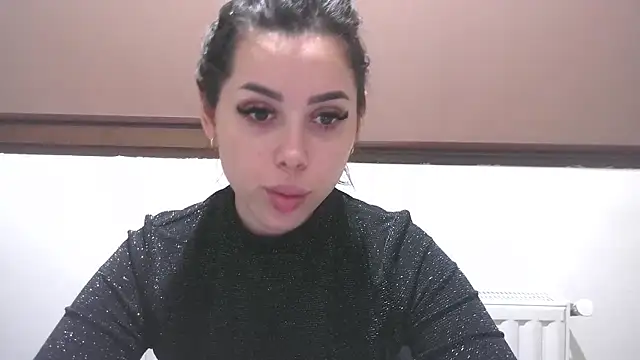 LovelyJulliette online show from 01/18/26, 04:00