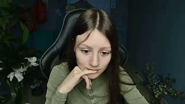 VeliraBraitberg online show from 02/08/25, 08:09