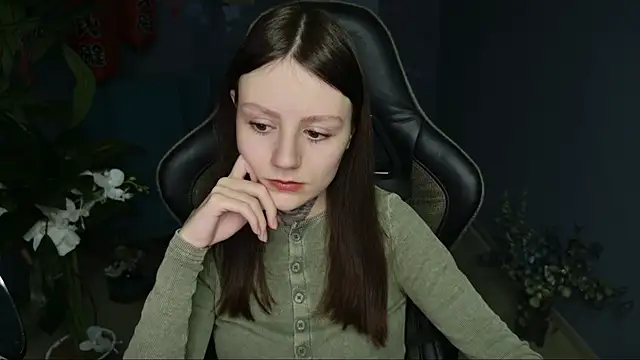 VeliraBraitberg online show from 02/08/25, 11:12