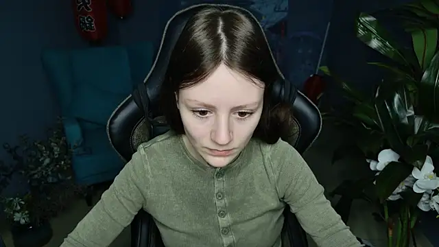 VeliraBraitberg online show from 03/05/25, 05:07