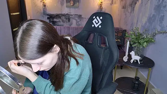 VeliraBraitberg online show from 03/09/25, 05:11