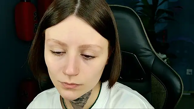 VeliraBraitberg online show from 03/16/25, 08:10