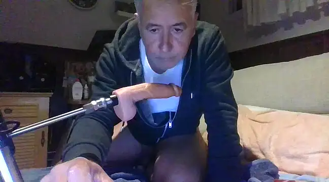 Snapshot of fransexdol chatting on 12/20/24, 10:32 fransexdol online show from 12/20/24, 10:32