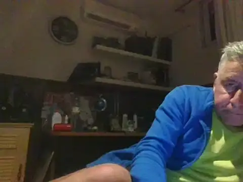 Snapshot of fransexdol chatting on 12/25/24, 02:57 fransexdol online show from 12/25/24, 02:57