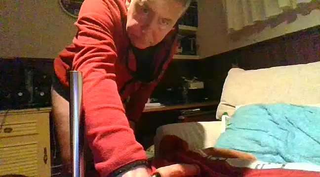 Snapshot of fransexdol chatting on 02/06/25, 12:43 fransexdol online show from 02/06/25, 12:43