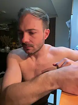 Snapshot of Adventurehotman chatting on 02/11/25, 10:28 Adventurehotman online show from 02/11/25, 10:28