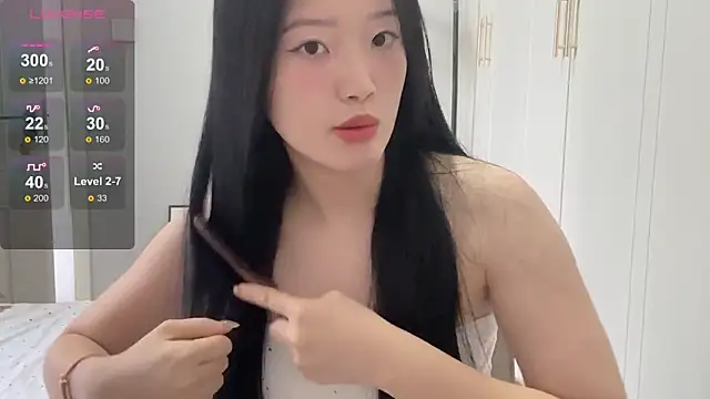 Snapshot of rose-u chatting on 10/30/25, 01:29 rose-u online show from 10/30/25, 01:29