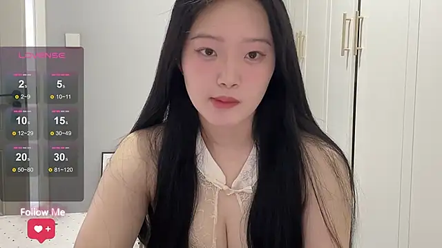 Snapshot of rose-u chatting on 11/29/25, 01:30 rose-u online show from 11/29/25, 01:30