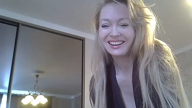 ZarinaSwift online show from 03/22/26, 05:11
