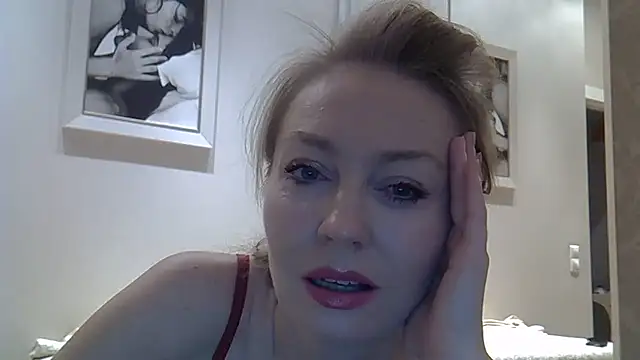 ZarinaSwift online show from 04/23/26, 04:46