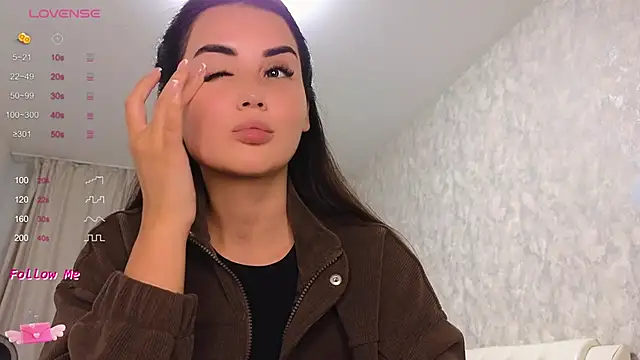 LaraSkinny online show from 09/11/25, 10:48