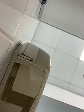 Snapshot of AmmyHot chatting on 03/05/25, 07:16 AmmyHot online show from 03/05/25, 07:16