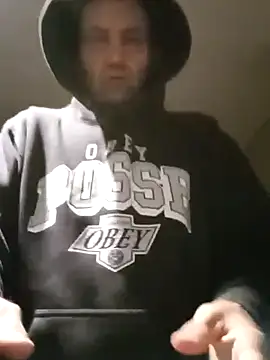 Hotbodyscottie online show from 12/04/24, 08:34