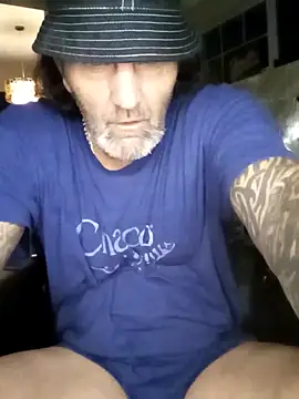 Hotbodyscottie online show from 02/20/25, 09:44