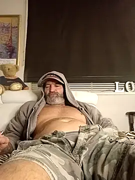 Hotbodyscottie online show from 12/18/25, 11:16