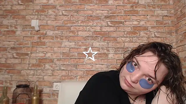 Amelia Kiss  online show from 02/14/25, 01:02