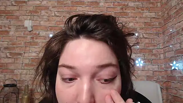 Amelia Kiss  online show from 03/04/25, 12:39