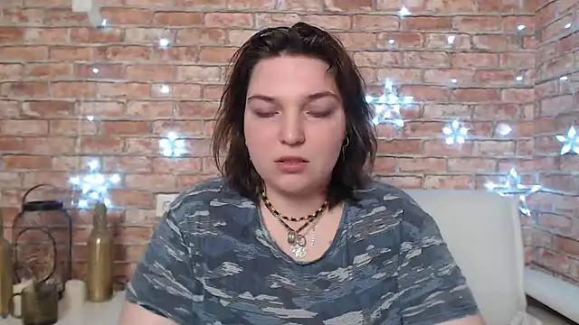 Amelia Kiss  online show from 03/19/25, 03:52