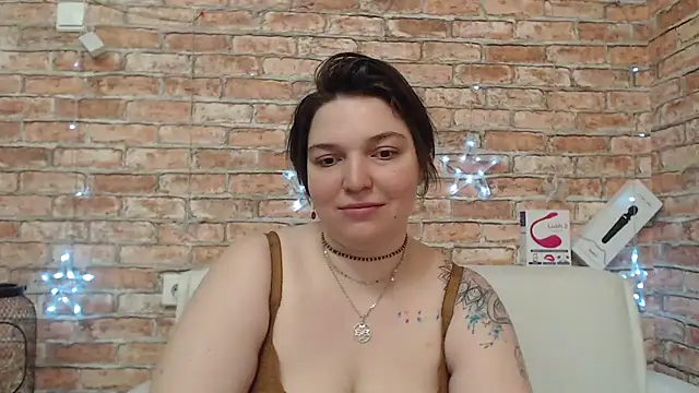 Amelia Kiss  online show from 03/11/26, 01:11