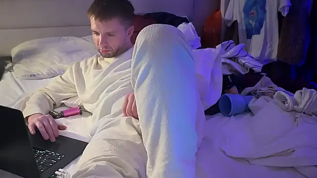 CupidZass online show from 01/03/25, 09:47