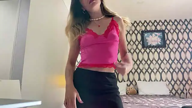 Snapshot of SirenaBelle chatting on 02/22/25, 08:50 SirenaBelle online show from 02/22/25, 08:50