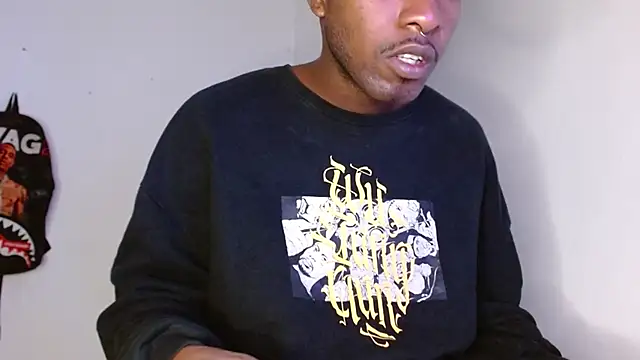 Snapshot of king__Black chatting on 11/08/25, 10:15 king Black online show from 11/08/25, 10:15