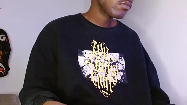 Snapshot of king__Black chatting on 11/18/25, 10:41 king Black online show from 11/18/25, 10:41