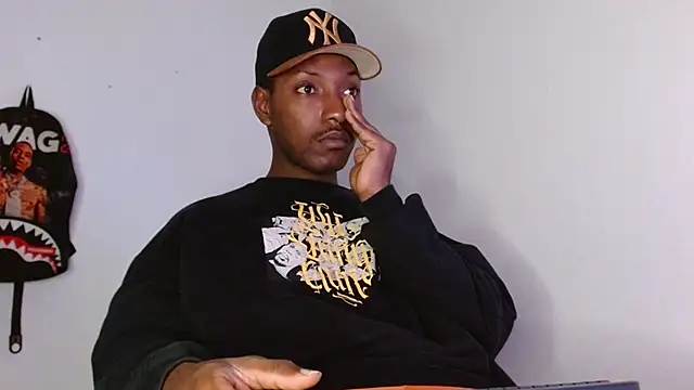 Snapshot of king__Black chatting on 11/20/25, 09:42 king Black online show from 11/20/25, 09:42