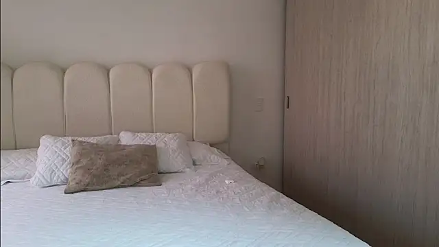 Celeste Tailor  online show from 07/10/26, 08:11