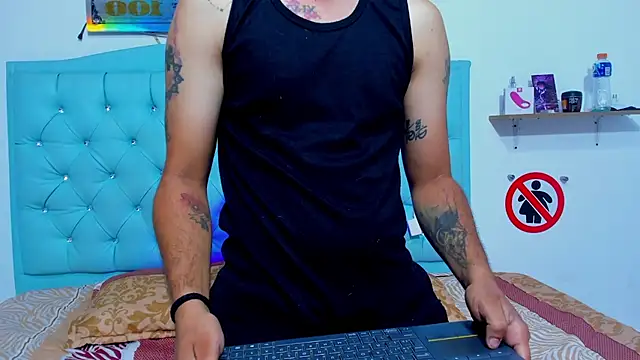 Bad Couple 1 online show from 10/16/25, 10:16