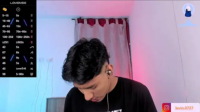 Snapshot of Levin_Hikaru chatting on 02/08/26, 02:37 Levin Hikaru online show from 02/08/26, 02:37