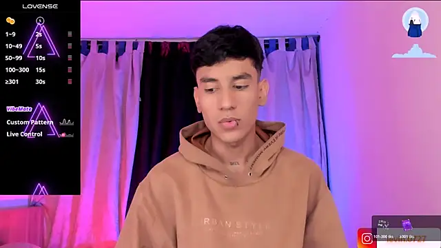 Snapshot of Levin_Hikaru chatting on 02/21/26, 01:50 Levin Hikaru online show from 02/21/26, 01:50