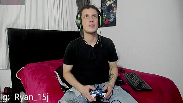 Snapshot of RyanHorseman chatting on 10/02/25, 02:07 RyanHorseman online show from 10/02/25, 02:07